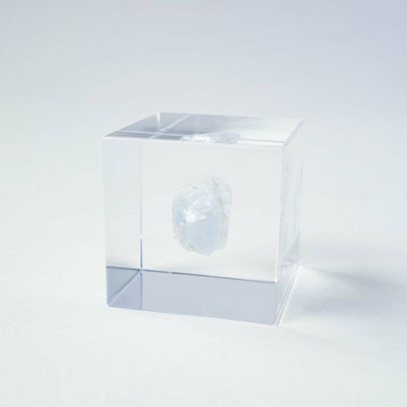 Sola Cube - Celestite