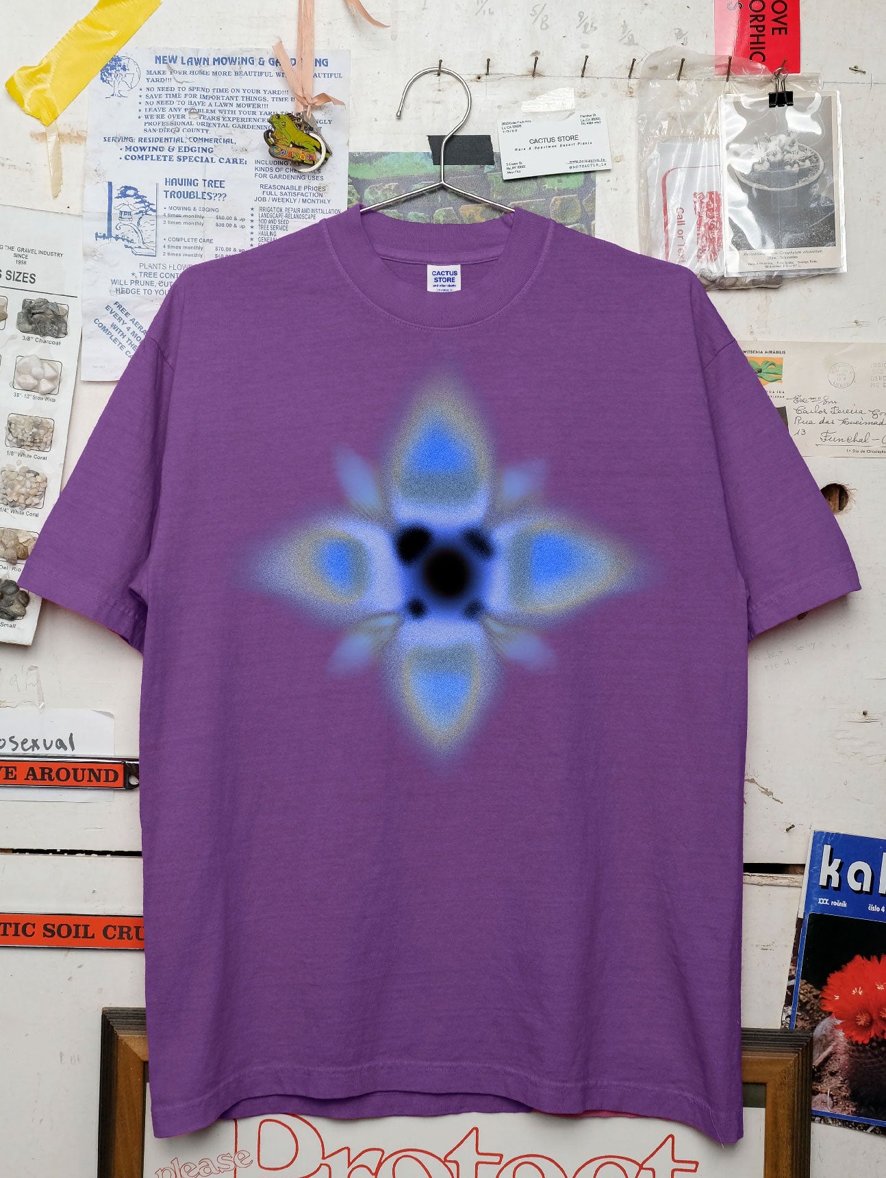 Bee Attractor T-Shirt - Violet