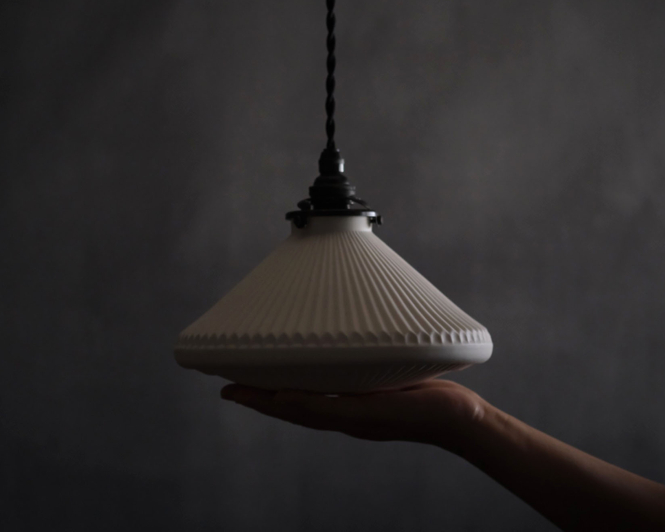 Porcelain Pendant - Accordian M (Close)