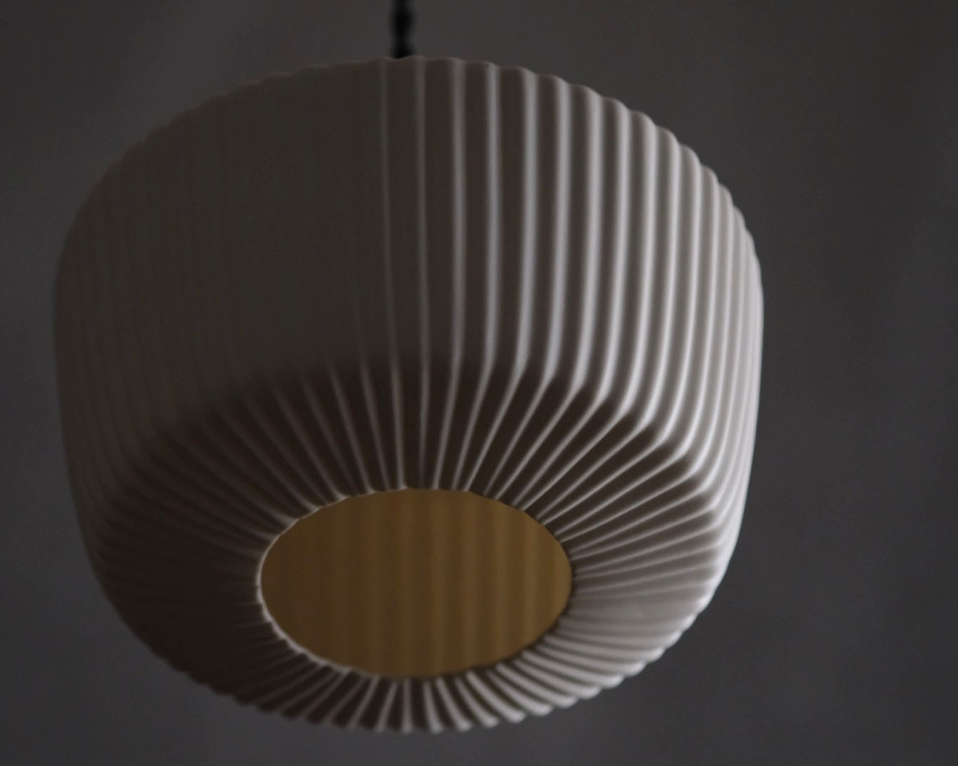 Porcelain Pendant - Arc L (Open)