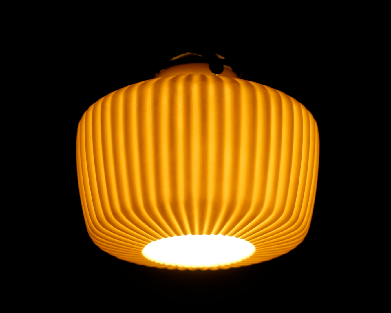 Porcelain Pendant - Arc M (Open)