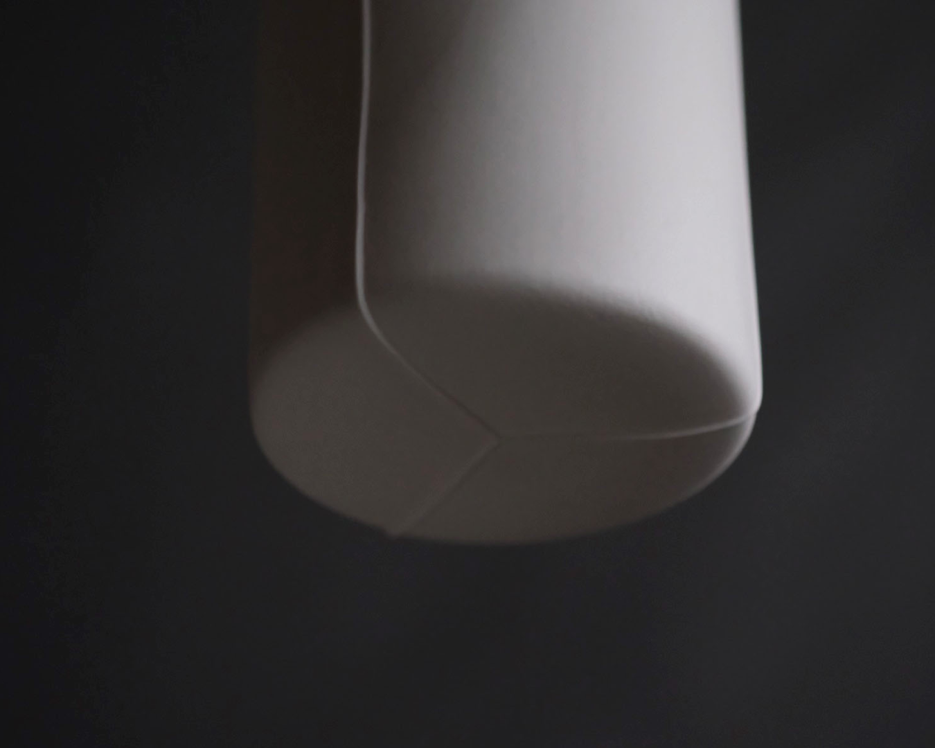 Porcelain Pendant - Beam M (Close)