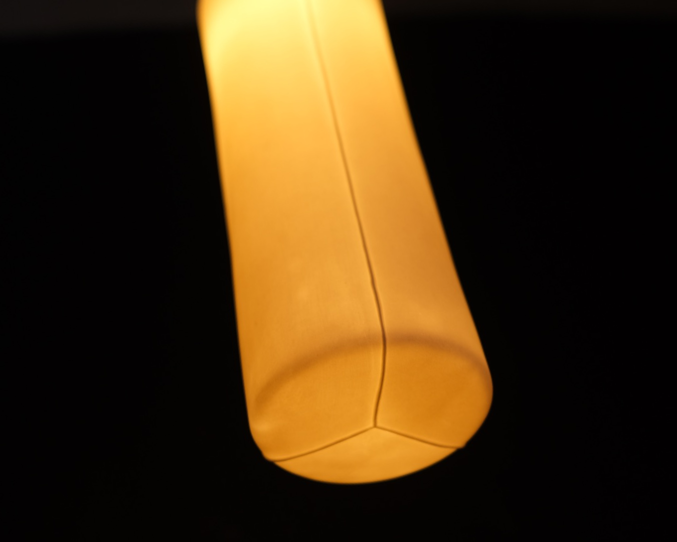 Porcelain Pendant - Beam M (Close)