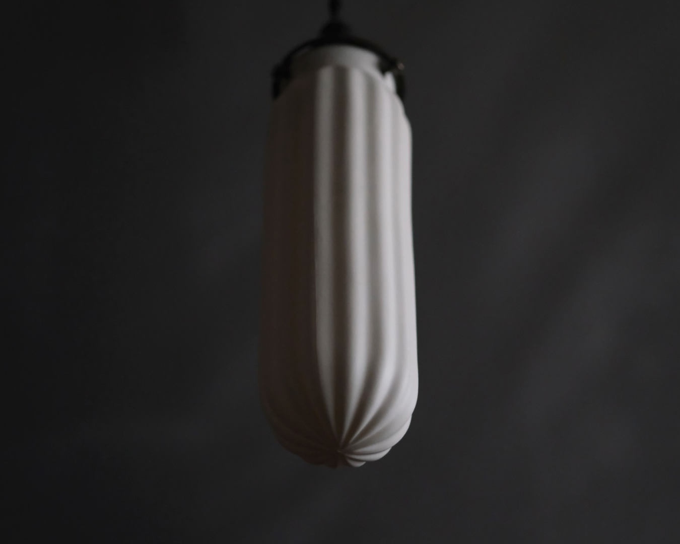 Porcelain Pendant - Draped Slim S