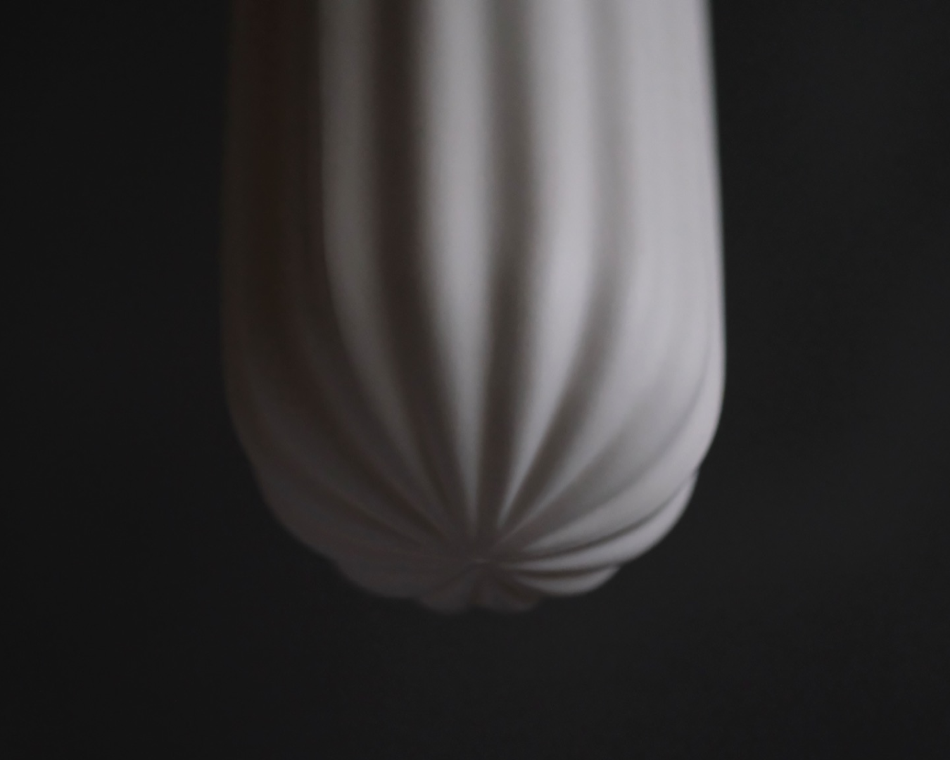 Porcelain Pendant - Draped Slim S