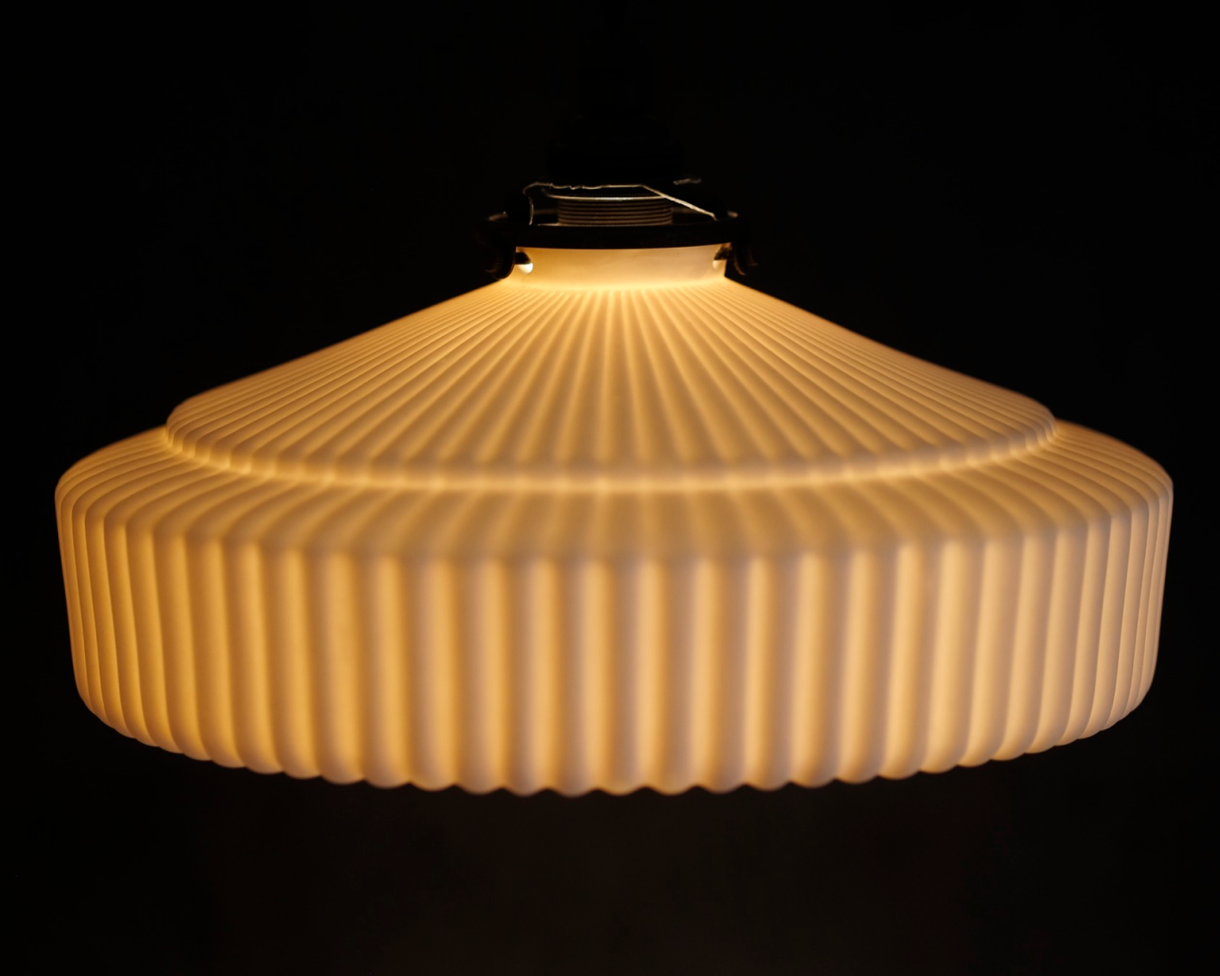 Porcelain Pendant - Wheel L (Open)